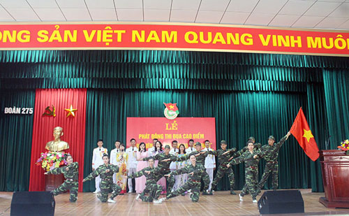 65 nam quan doi 1