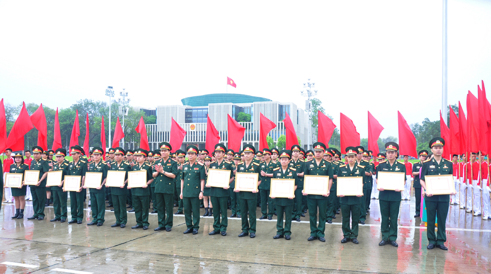 bo tu lenh lang 2017 2