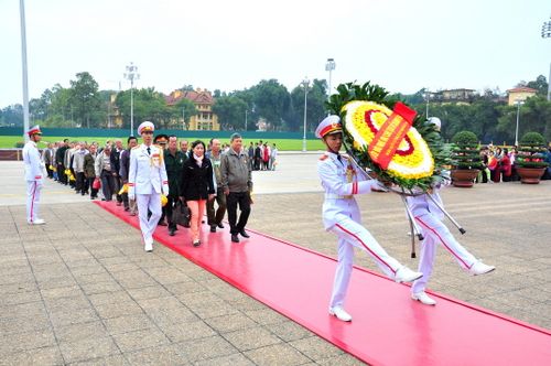 nguoi co cong dong thap 1