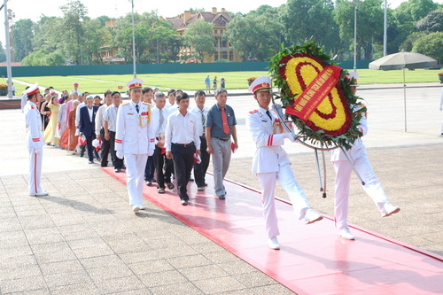 nguoi-cc-ngu-hanh-son-bqllang-gov-vnb