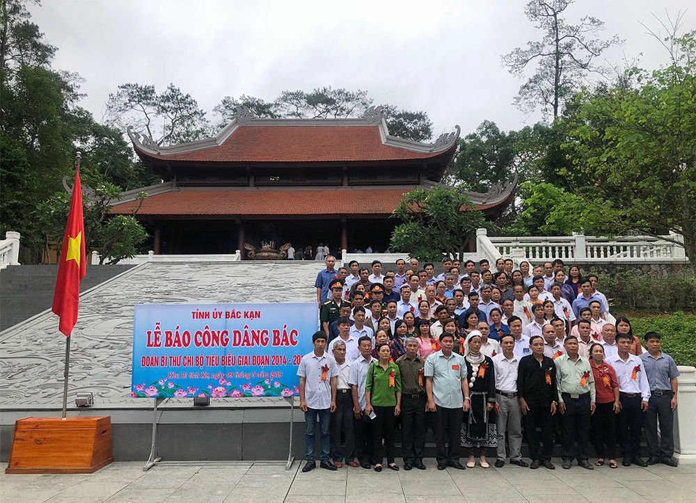 Dai bieu Bi thu Bac Kan 2