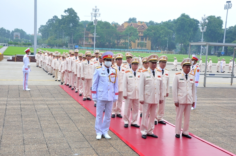 cong an trung uong 2