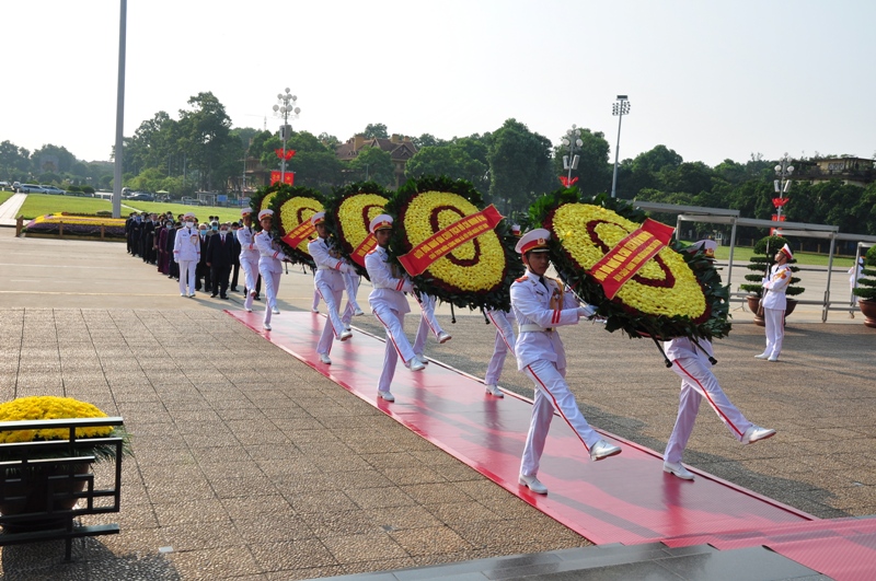 2 9lang lanh dao dang 1