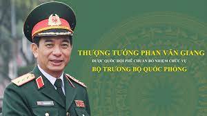 dai tuong phan van giang chuc tet