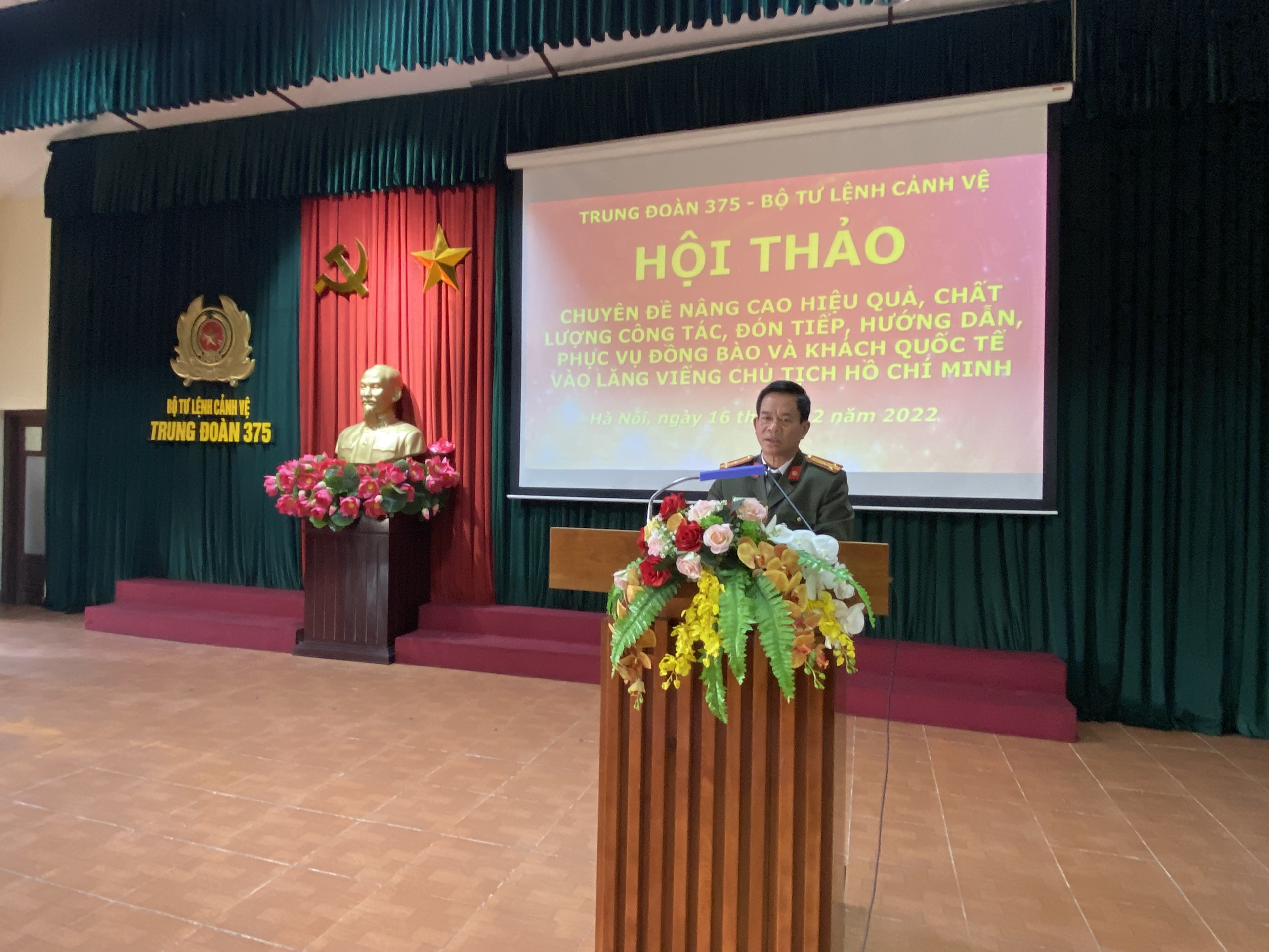 hoi thao 375