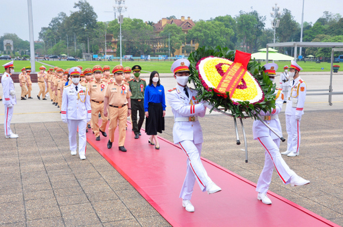 canh sat giao thong 3