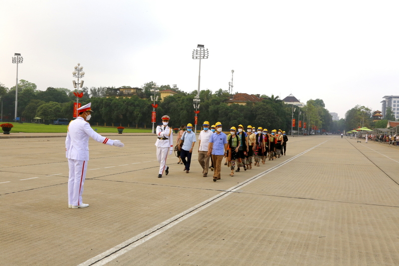 cong tac phuc vu 3