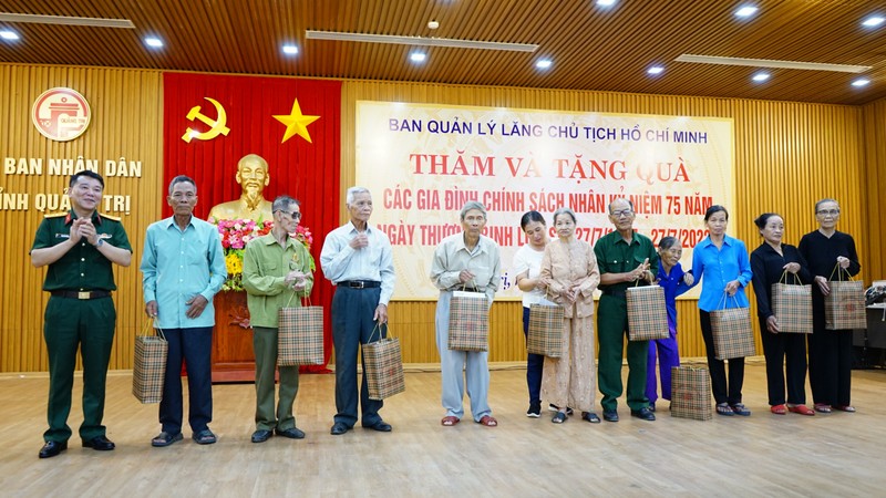 doan tang qua quang tri