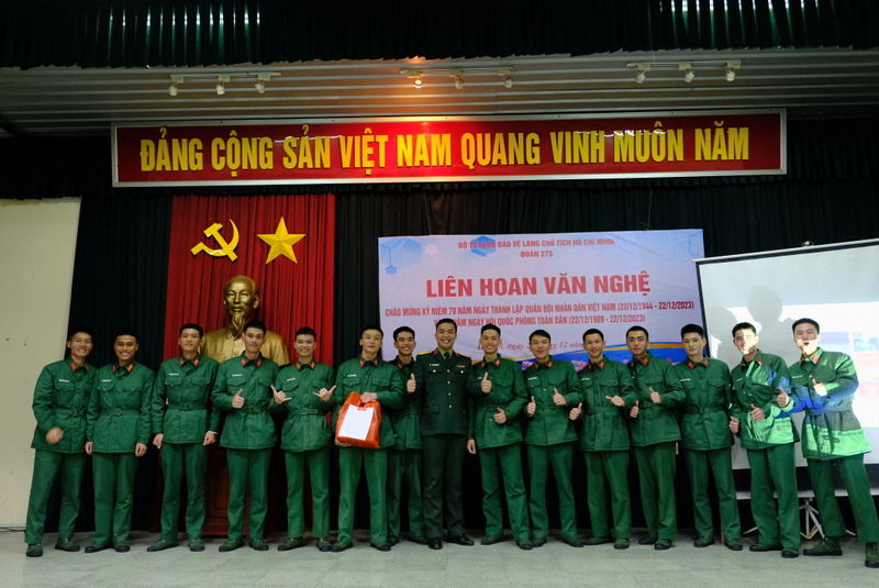 thanh nien 275 4