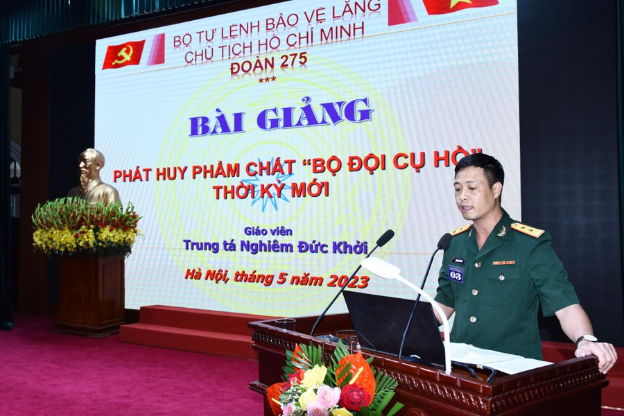 thi can bo chinh tri 2023 4