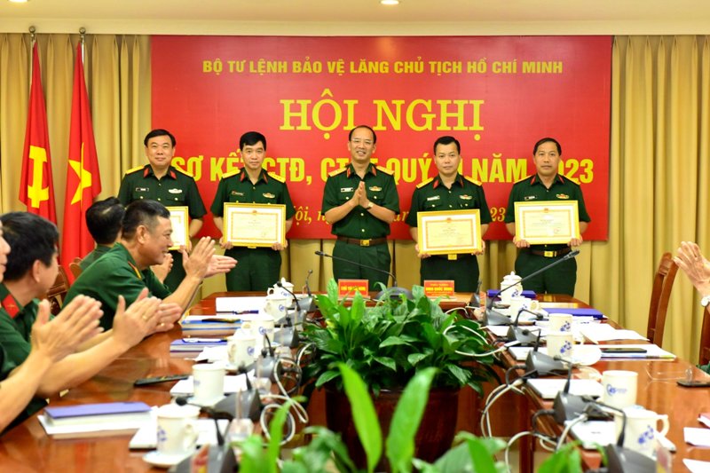 hoi nghi cong tac dang 2