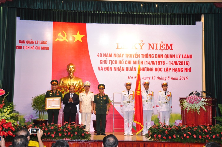 40 nam tt nguyen xuan phuc