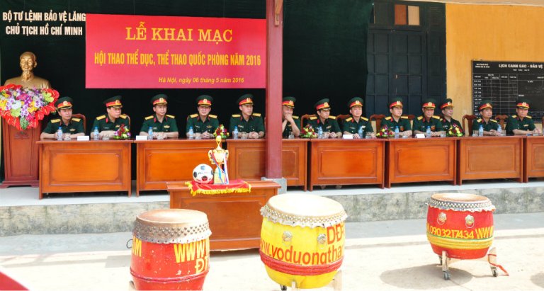 Khai mac hoi thao 1