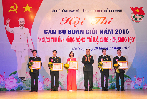 hoi-thi-can-bo-doan-11