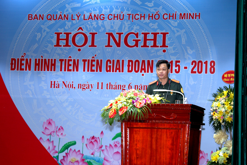 hoi nghi dien hinh 4