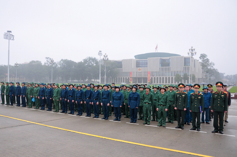 thanh nien hoang mai