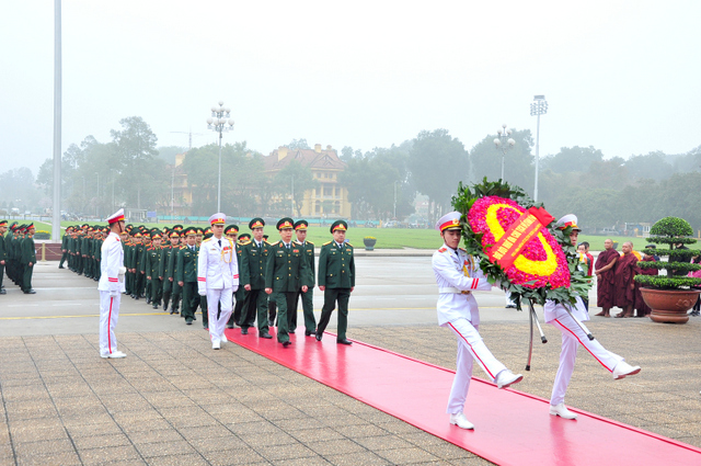 sy quan chinh tri tuyen the 2