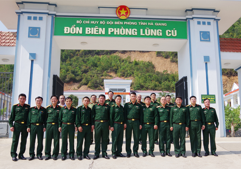 doan cong tac ha giang 4