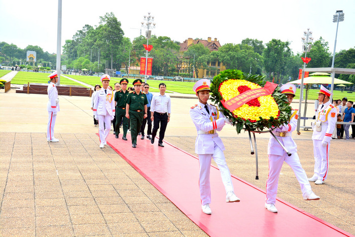 ban to chuc cau truyen hinh