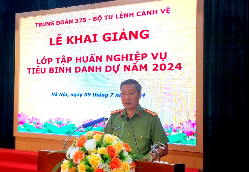 375 khai giang lop tieu binh 3