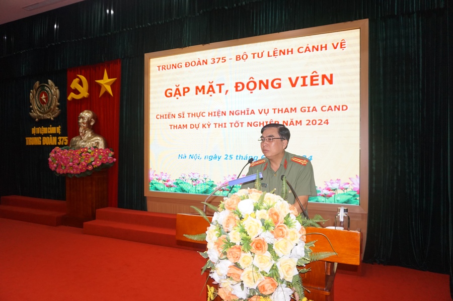 375 gap mat dong vien 2