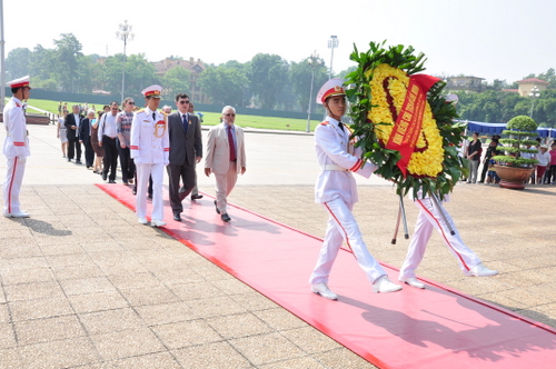 Bolivariana-vieng-bac-2