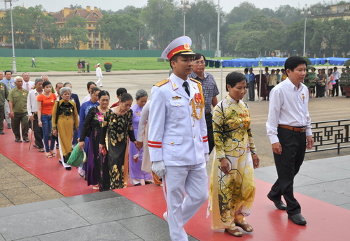 nguoi-cc-ca-mau-bqllang.gov.vn