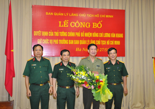 trao-quyet-dinh-pho-truong-ban-bqll-lang-12