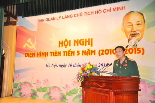 hoi-nghi-dien-hinh-tien-tien-2015-9