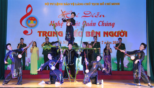 hoi-dien-van-nghe-quan-chung-bo-tu-lenh-2015-9