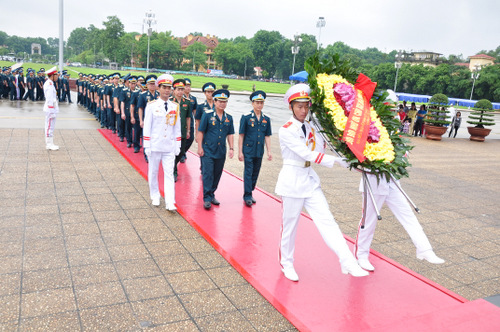 quan-chung-phong-khong-2015-3